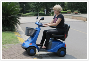 德國斯維馳老年人代步車